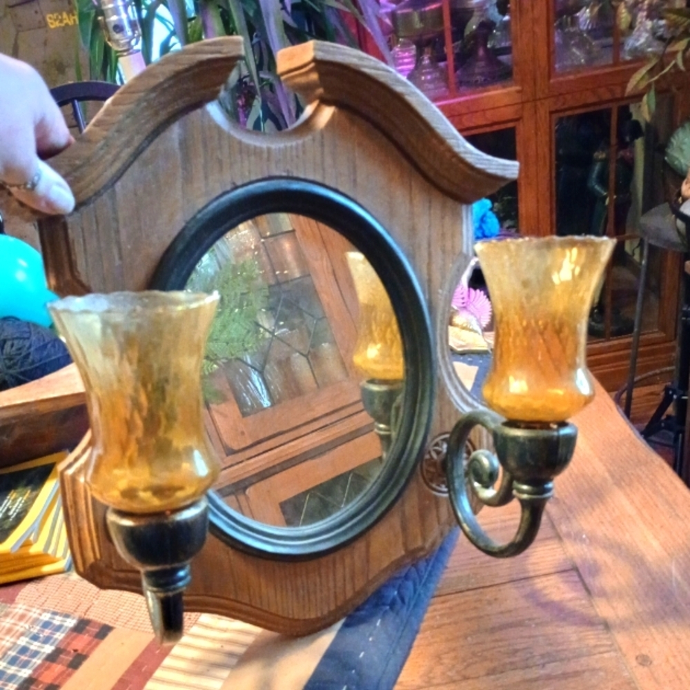 Vintage Syroco Wall Mirror with Amber Glass Sconces - Picture 2 of 7